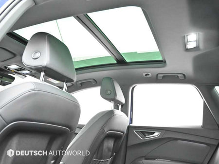 Audi Q4 e-tron — photo 18