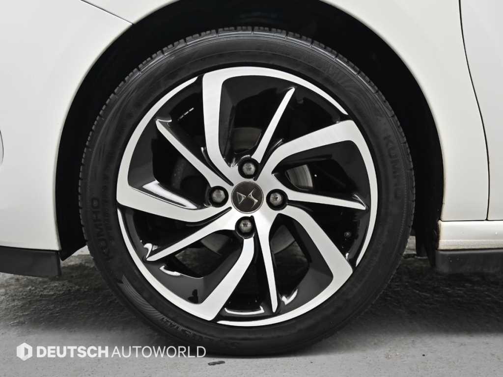 DS Automobiles DS3 — photo 05