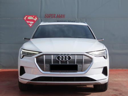Audi e-tron — photo 02