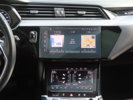 Audi e-tron — photo 12