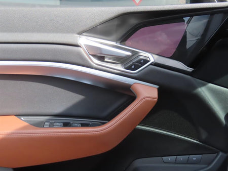 Audi e-tron — photo 14