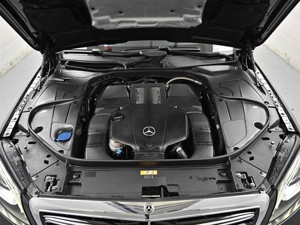 Mercedes-Benz S-Class — photo 06