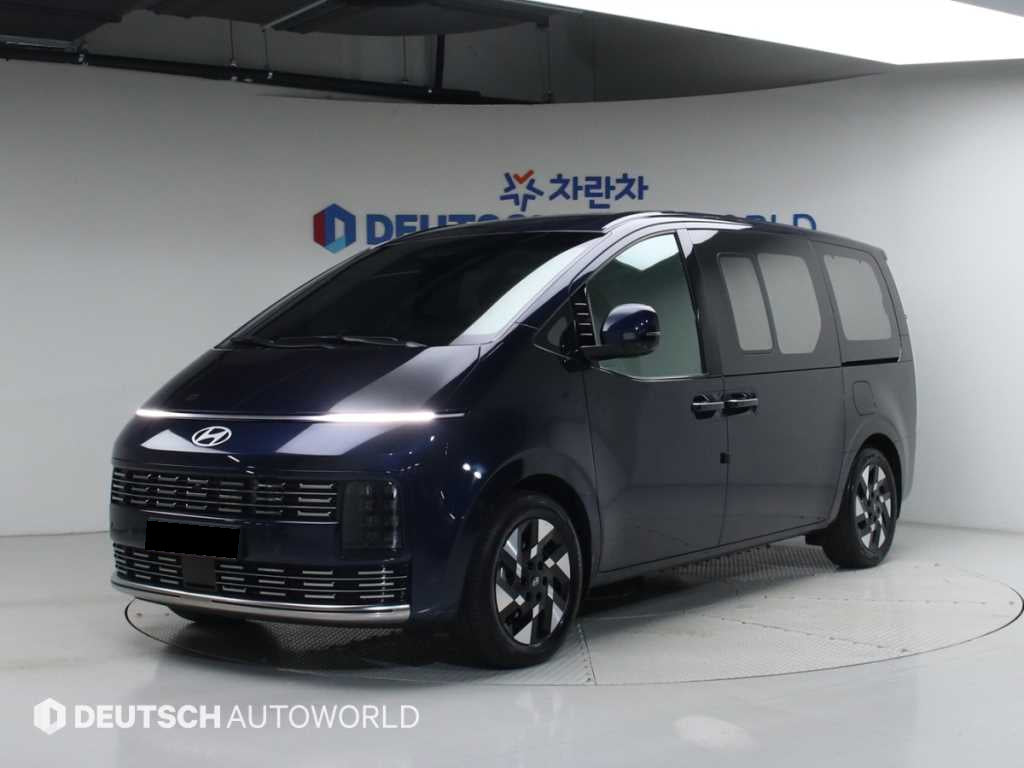Hyundai Staria — photo 01