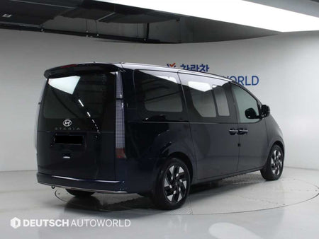 Hyundai Staria — photo 02