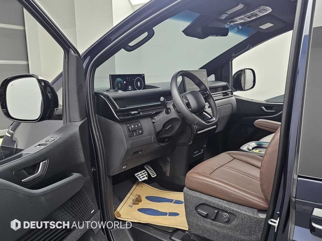Hyundai Staria — photo 11
