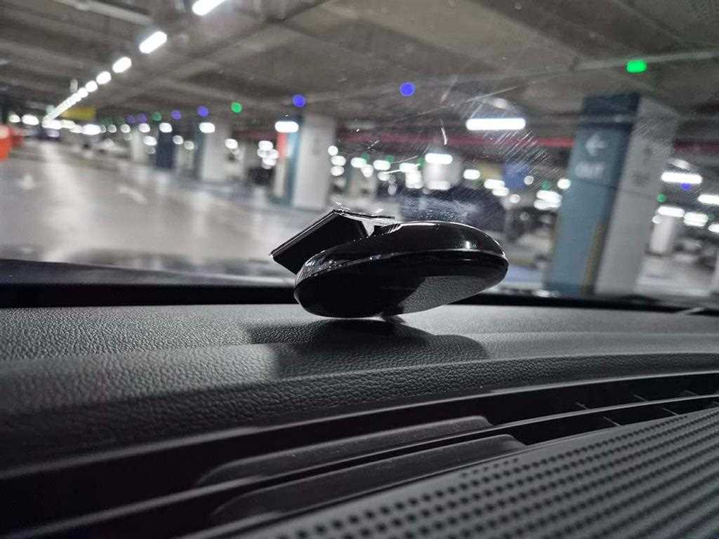 RENAULT SM6 — photo 16