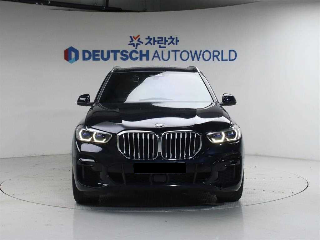BMW X5 — photo 02