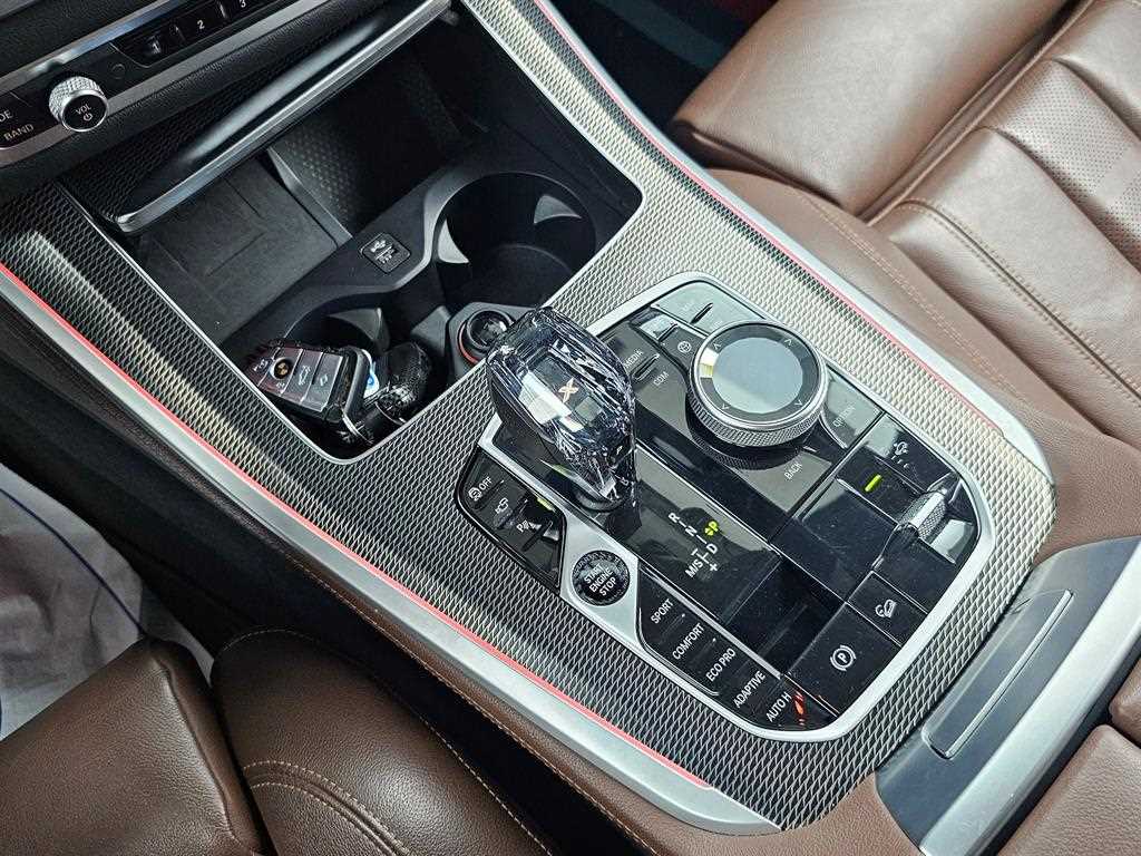 BMW X5 — photo 12