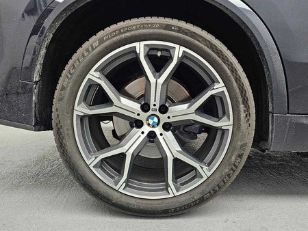 BMW X5 — photo 19