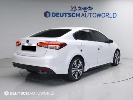 Kia K3 — photo 02