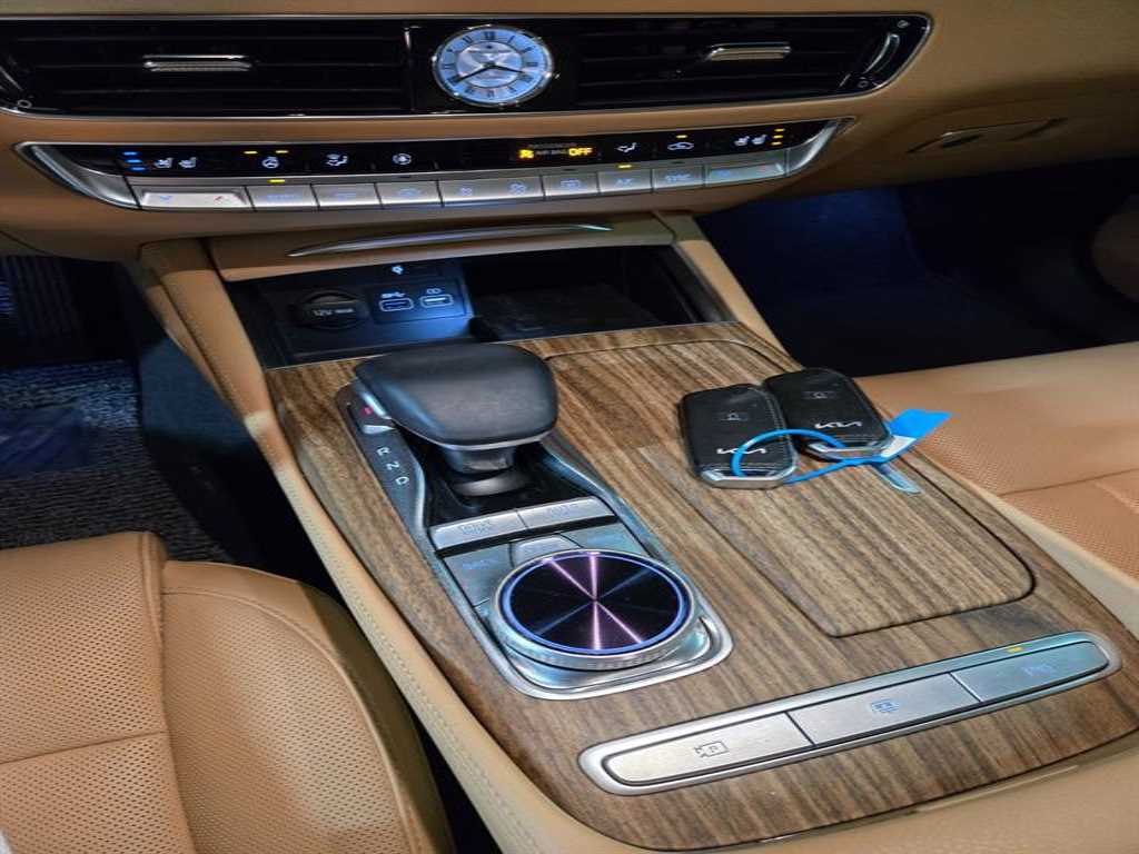 Kia K9 — photo 15