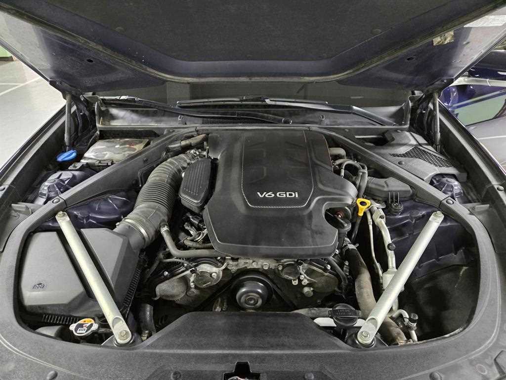 Kia K9 — photo 20