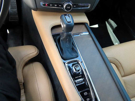 Volvo S90 — photo 11