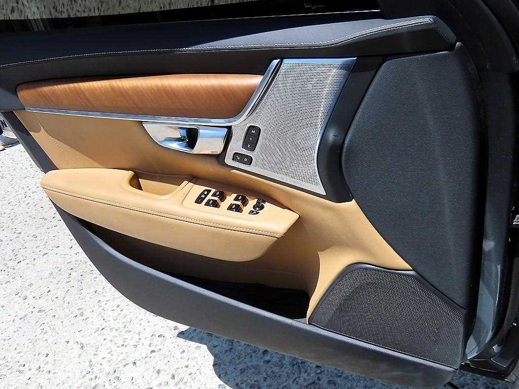Volvo S90 — photo 12