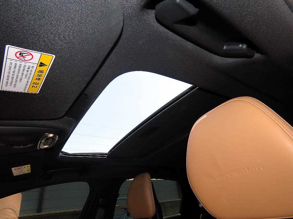 Volvo S90 — photo 17