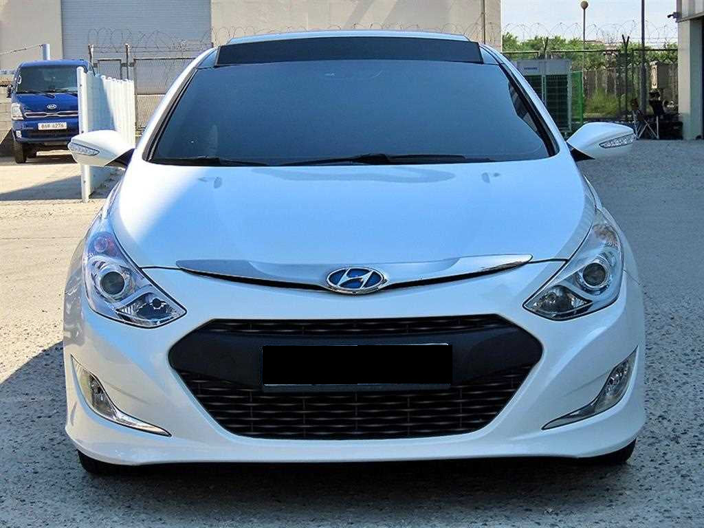 Hyundai Sonata — photo 01