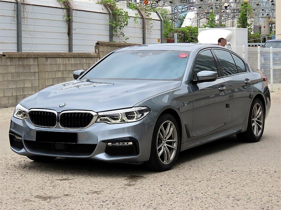 BMW 5-Series — photo 02