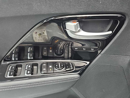Kia Niro — photo 16