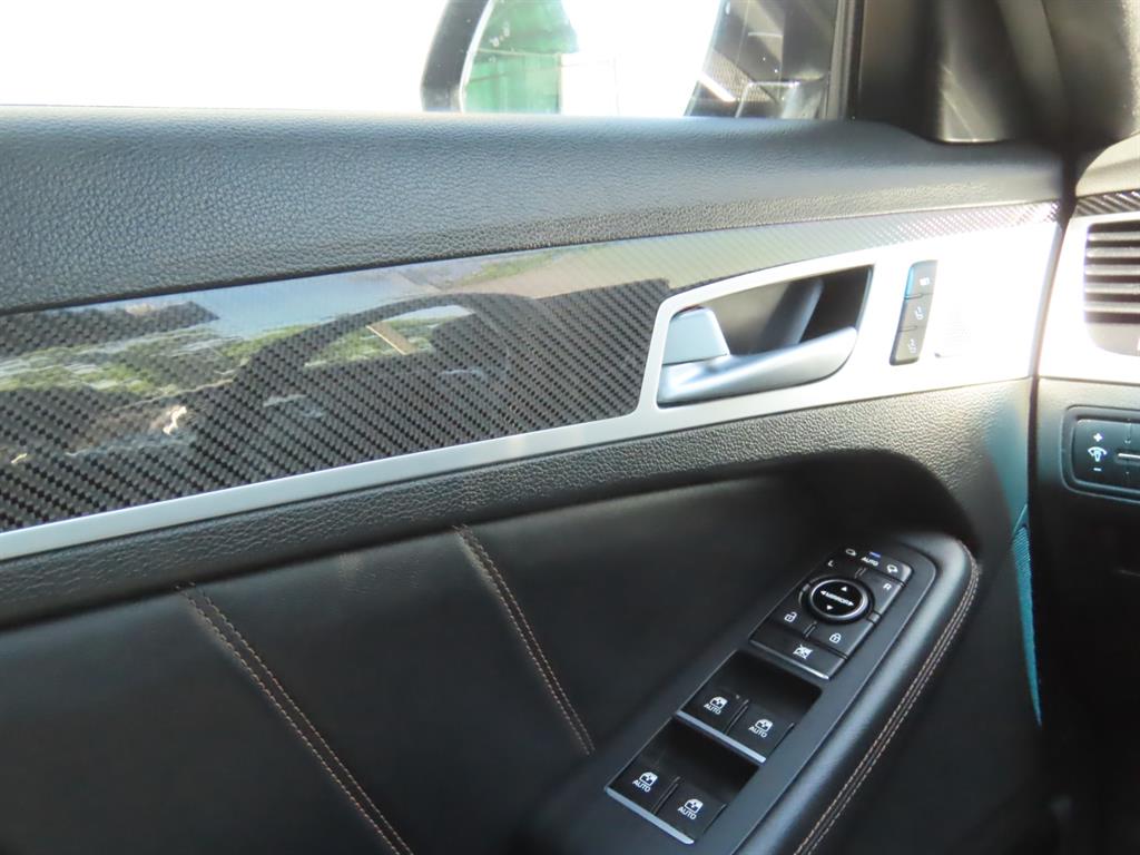 Genesis G80 — photo 13