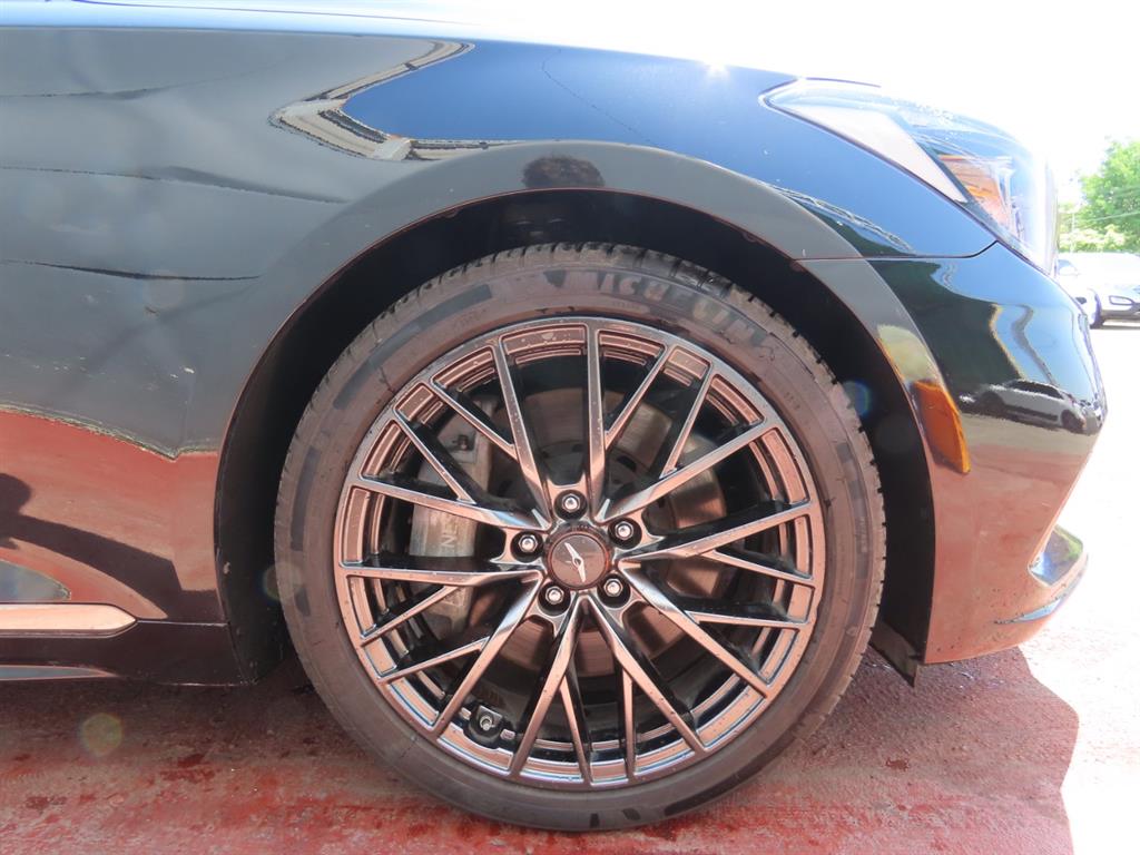 Genesis G80 — photo 20
