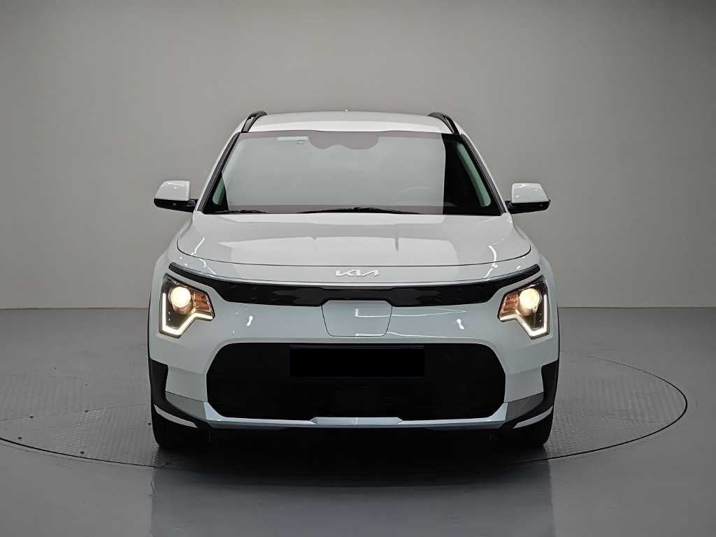 Kia Niro — photo 02