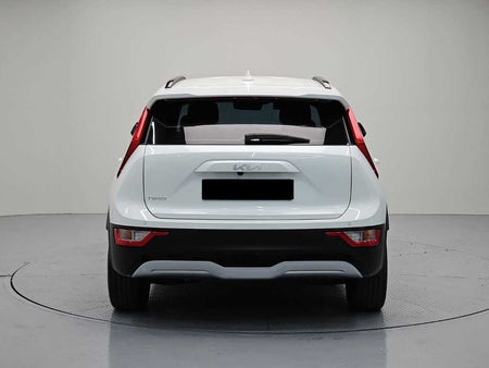 Kia Niro — photo 03