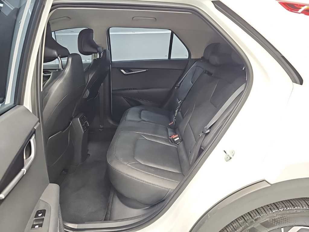 Kia Niro — photo 12