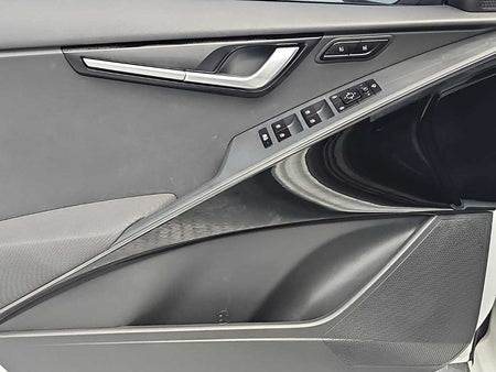 Kia Niro — photo 16