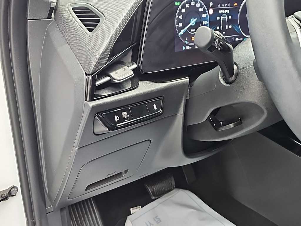 Kia Niro — photo 17