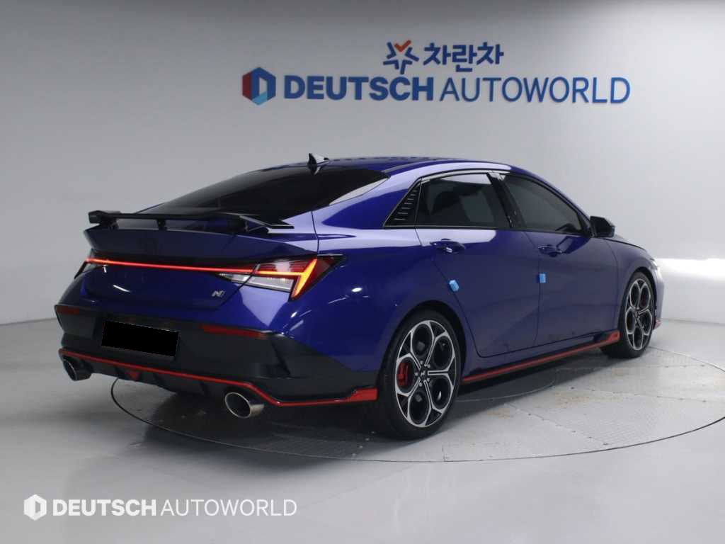 Hyundai Avante — photo 02