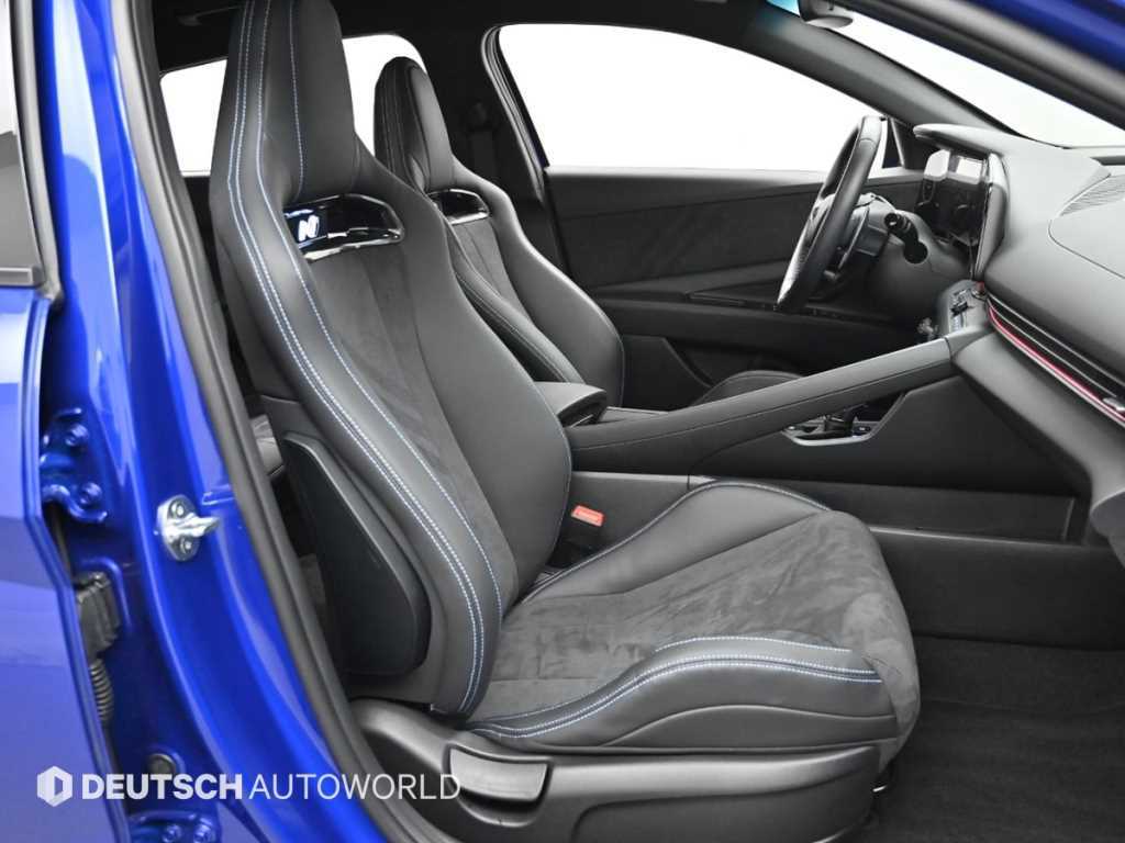 Hyundai Avante — photo 10