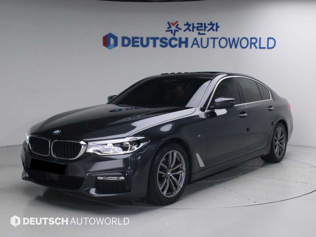 BMW 5-Series — photo 02