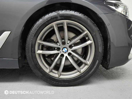 BMW 5-Series — photo 05