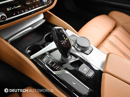 BMW 5-Series — photo 10