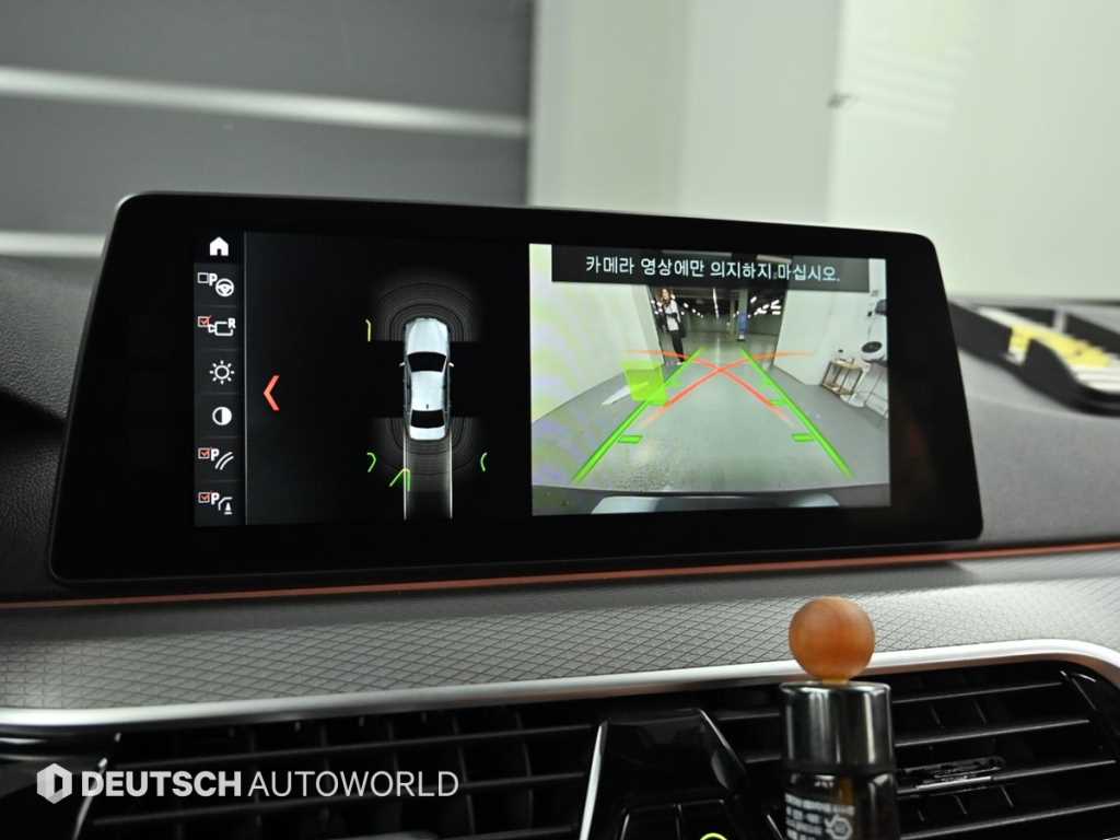 BMW 5-Series — photo 15
