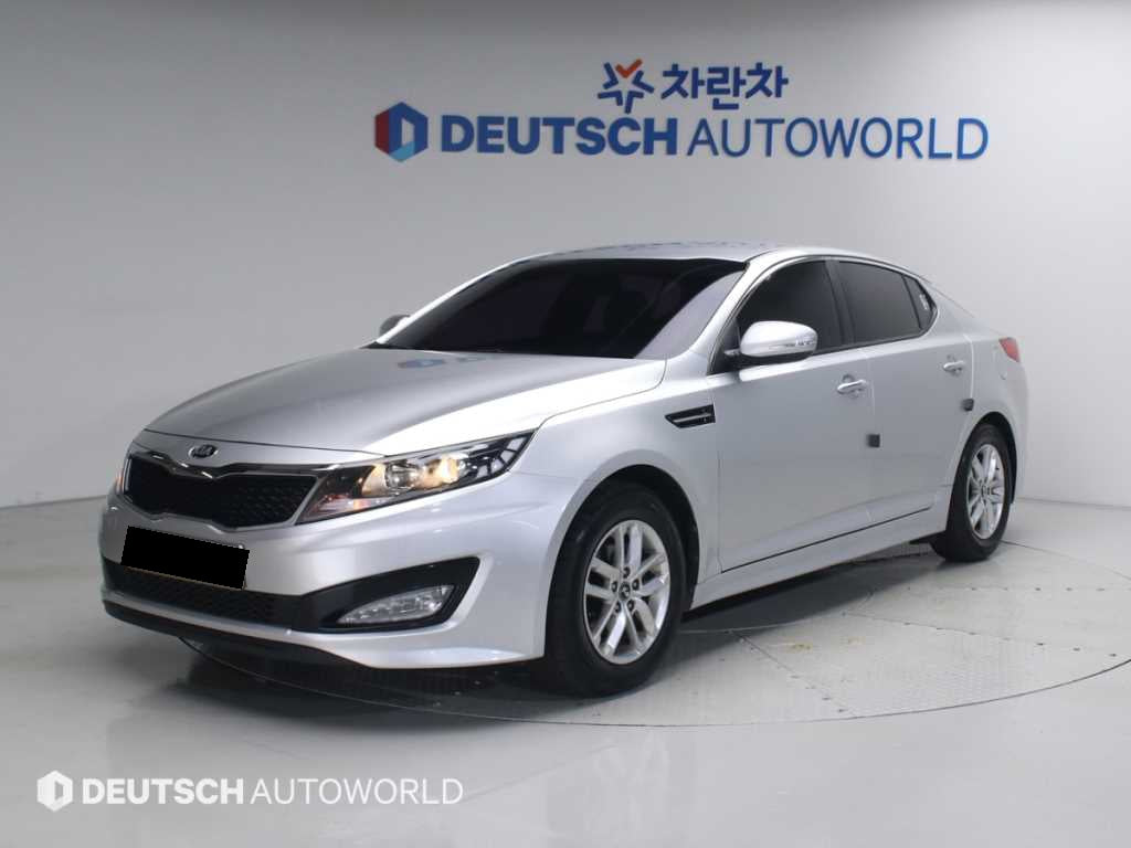 Kia K5 — photo 02