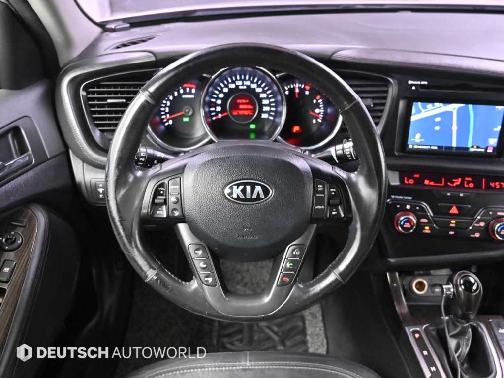 Kia K5 — photo 13