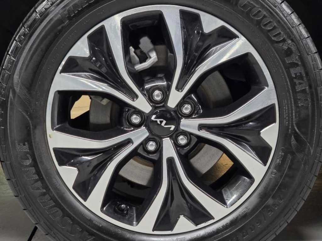 Kia Carnival — photo 20