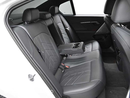 BMW 5-Series — photo 12