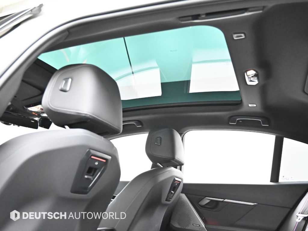 BMW 5-Series — photo 18