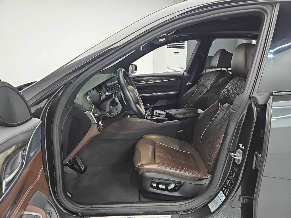 BMW Gran Turismo — photo 11