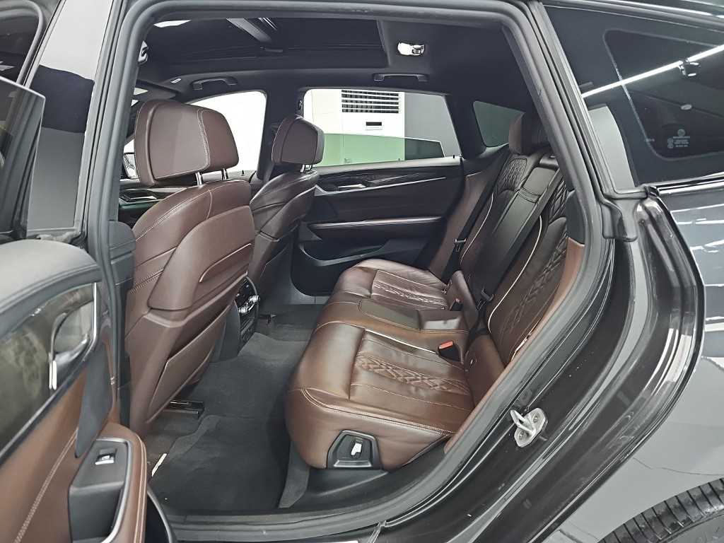 BMW Gran Turismo — photo 12