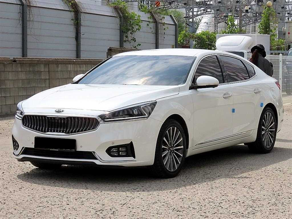 Kia K7 — photo 02