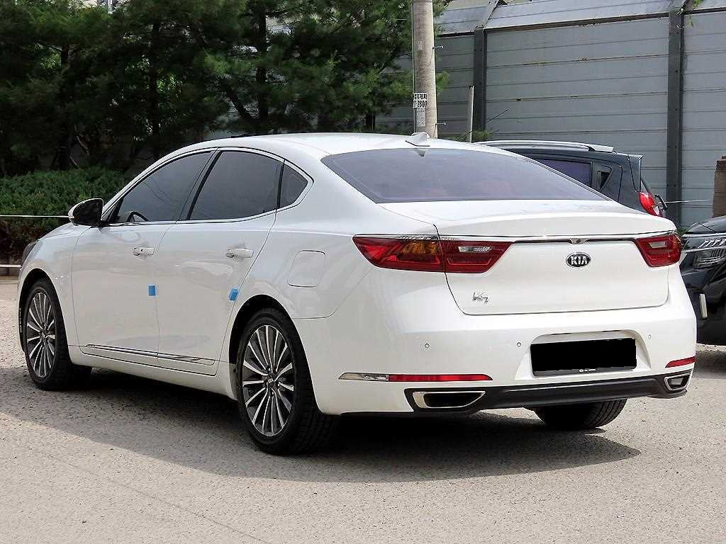 Kia K7 — photo 03