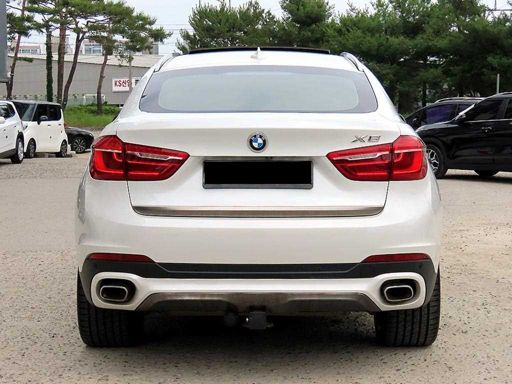 BMW X6 — photo 04