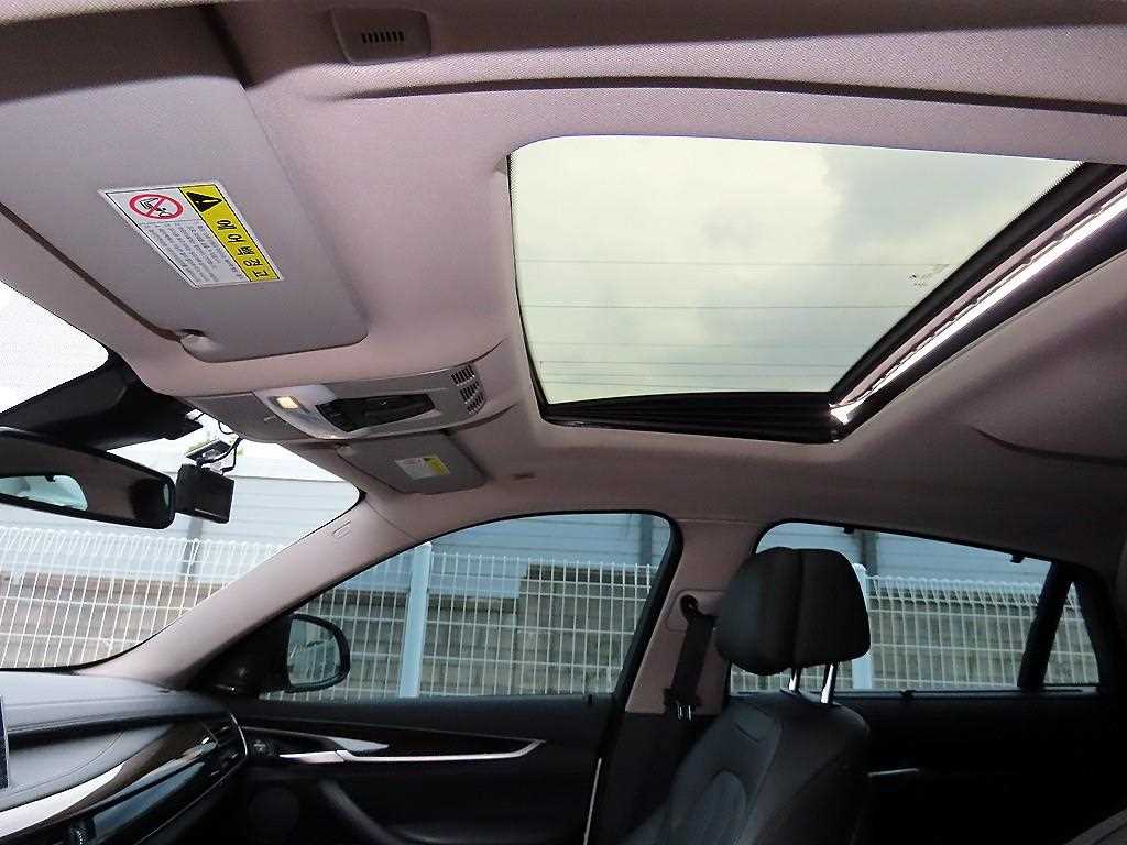 BMW X6 — photo 14
