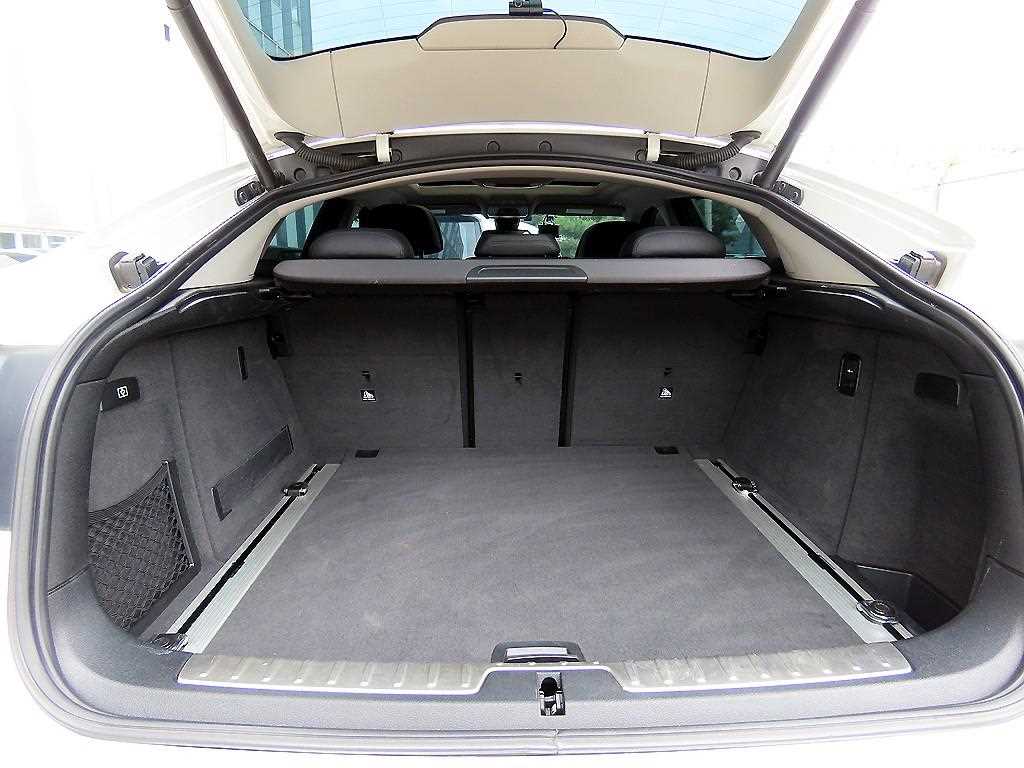 BMW X6 — photo 16