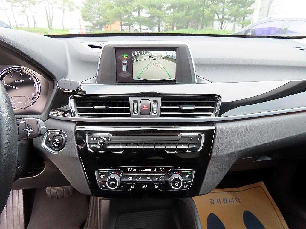 BMW X1 — photo 12