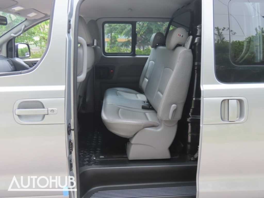 Hyundai Starex — photo 14