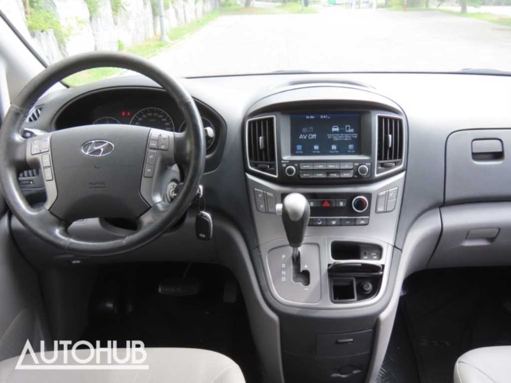Hyundai Starex — photo 16